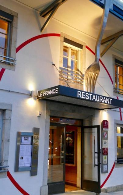 Logis Hotel Le France Villers-le-Lac Luaran gambar